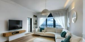 Salon ve Yemek Masası Üzerinde Beton Görünümlü Avize Nasıl Konumlandırılır